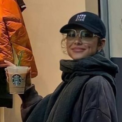 Wiji41's profile picture. #MLBS6Spoilers #JusticeForLiam #ArianaGrande #NiallHoran #TomHolland ❤️‍🩹🍃🎶