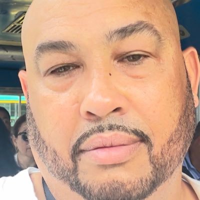 JoseFerreiraj94's profile picture. La bondad que se presume no es bondad es teatro quien alardea de ayudar no lo hace por los demás sino por sí mismo No busca aliviar el sufrimiento si no su ego