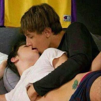 ssleeb909's profile picture. سالب 🏳️‍⚧️ مبادل 
19 سنة بغداد