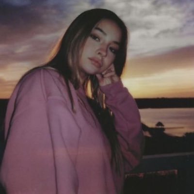 sunshineshine05's profile picture. ❝ 𝒲𝒶𝓈 𝓉𝒽𝑒 𝓅𝒶𝒾𝓃 𝑒𝓋𝑒𝓃 𝓌𝑜𝓇𝓉𝒽 𝒾𝓉 𝒻𝑜𝓇 𝒻𝓇𝑒𝑒𝒹𝑜𝓂.ᐣ ❞ ★ ( 𝗥𝗲𝗽𝗼𝗿𝘁𝗲𝗿, 𝗠𝘂𝘀𝗶𝗰𝗶𝗮𝗻 ) ★ | OC #OpenRp