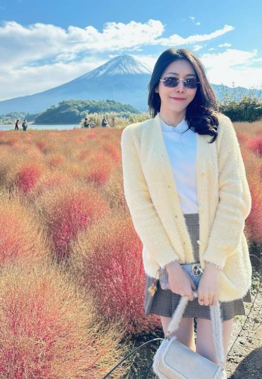 RajPhalke3's profile picture. 30代のおばさんです。🤭それでもいいって方は適当に絡んでください💦