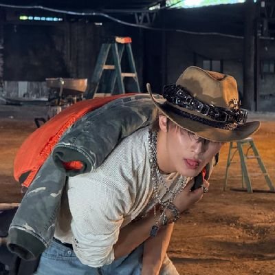 onyourflowiez's profile picture. neo got my back