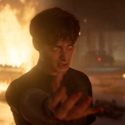 juliejamesxo's profile picture. obsessed with stranger things | multifandom