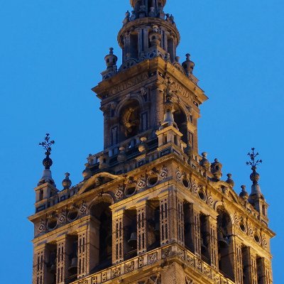 sevillasinley's profile picture. Turismo y hostelería te estan echando de tu barrio