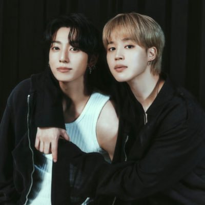 bana_pince_jkjm's profile picture. 東方神起とBTSと嵐が大好き🥹💕BTSは🐰🐥よりオルペン💜DynamiteのMVが可愛すぎて秒で沼へ😂(ヘッダーの場面💜)トンは2人❤️(ﾋﾞｷﾞ8年目)嵐は大宮💙💛たくさんの方と繋がりたいです✨無言フォロー大歓迎🙌https://t.co/lWd3GP1dPp