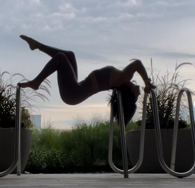 EddaStraug86883's profile picture. 