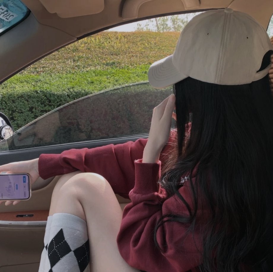 AlphonsoBa75516's profile picture. 