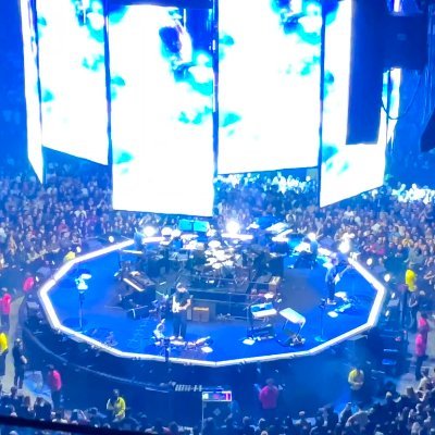 Aust_D's profile picture. Guitarist, Music Composer/Producer, 28 years a Londoner.