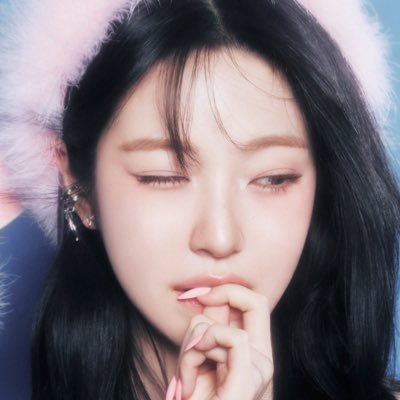 chocomenow's profile picture. knetz reacts to fromis_9’s hayoung slaying