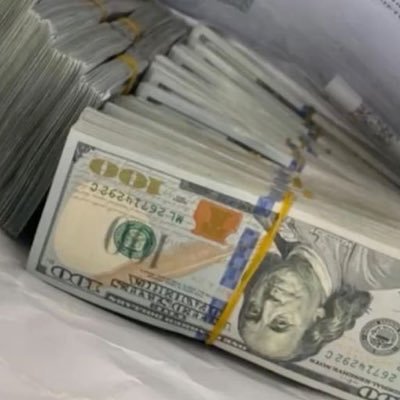 elonreeve5428's profile picture. I'm here to help and spoil your financial situation # dm me with your cashapp or paypal and get spoiled in the next 2mins no scam no dealy