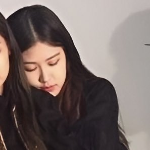 vampholli's profile picture. 