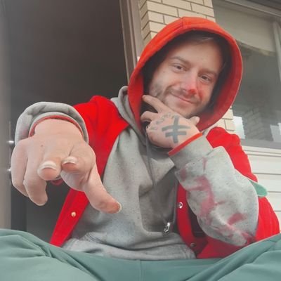 TheEpressioShow's profile picture. The show all about Epressio and my wanderings both online and off.
I love animals, being outdoors and mobile digital creation.
Follow for more of me, Epressio!