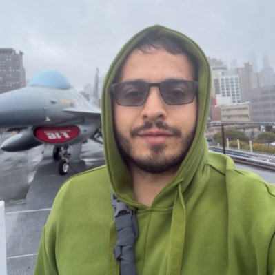 riveros12's profile picture. Farmer | Software Architech