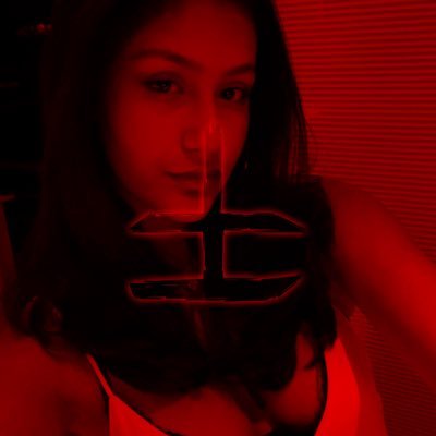 lizgff's profile picture. mundinho mutilador noturno ╪