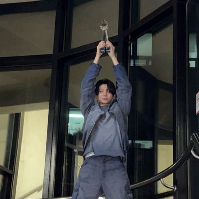 MILKDUMP07's profile picture. Burnt out.