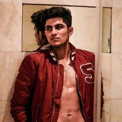 Aksh_VK's profile picture. Winter Chase | @imvkohli 🐐 | @RCBtweets🏆