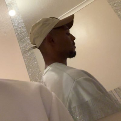 ojx111172's profile picture. 