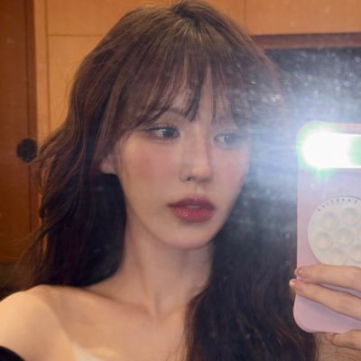 soloistsw's profile picture. soloist Wendy, the birth of trust and listen artist.