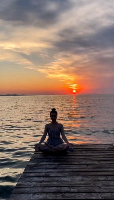 ArtMarcela83906's profile picture. 