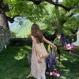 bqgsn210's profile picture. She dances to the songs in her head, speaks with the rhythm of her heart.