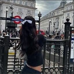 qtbdg55610's profile picture. Grace in her heart and flowers in her hair.