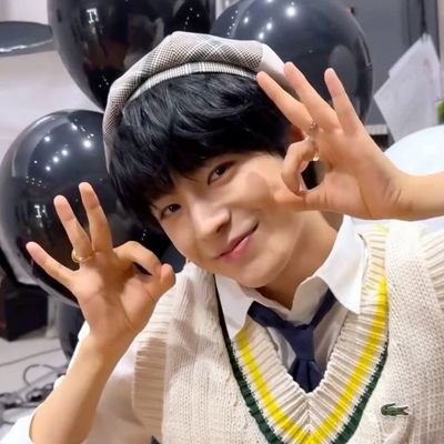 shitpostchaotic's profile picture. NEOs hall of fame. Contain explicit languages and lot of dark jokes.