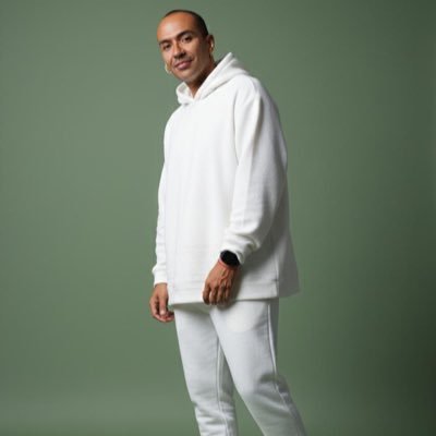 soyjsebas18's profile picture. Comunicador Social - Periodista. Director de @culturizateve 📍Cali - Colombia #CulturizateVE #ILOVERUNNING