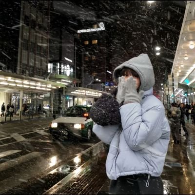 RRRR_816's profile picture. 4i/人丑颜控/🚪 52 口令 纯绿 .（只回口令）