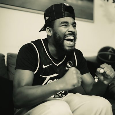 theraptorsguy's profile picture. Not a reporter. Not a scout. Just The Raptors Guy 🦖 | Honest takes, fan reactions & Raptors love 24/7 | We The North 🇨🇦🏀