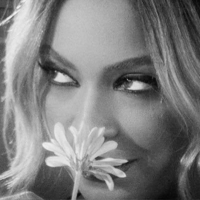 fioncey's profile picture. ✮