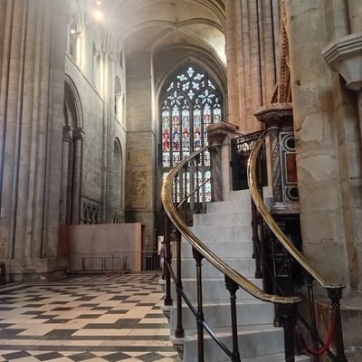 Ploopysmonoton's profile picture. ♿️📚 🎶📺 📻 

book writer 📚 photography 📸

 Volunteer 
😇

Entertainer, 😊🤭 in the broadest sense.
chronic fatigue.