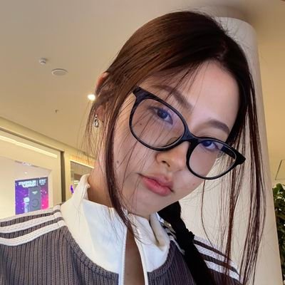 patchanaan's profile picture. —