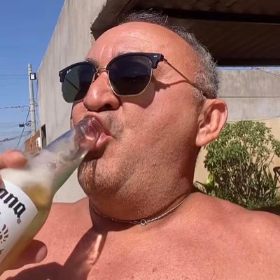 mensahhasissues's profile picture. I’m loved at home thank you.