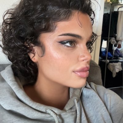 sshadoww78's profile picture. le cerveau d’un génie avec le corps d’un loup-garou