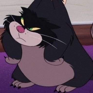 yadhinya's profile picture. 