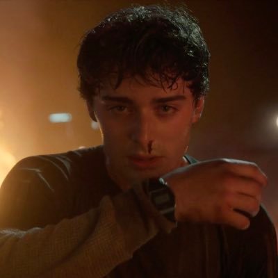 isrottingg's profile picture. lesbian, annoying, byler