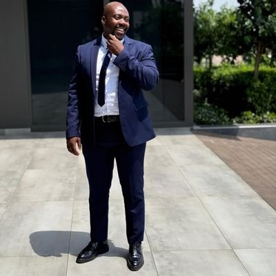 VillageGuluva's profile picture. Tsonga 🤵‍♂ | Fitness 🏋‍♂️ | Education 📚 |
Unisa & Rosebank college Alumni 🎓 |
Leversmanganye@gmail.com 📧