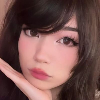 simpyyNEW's profile picture. i ❤️ mommys