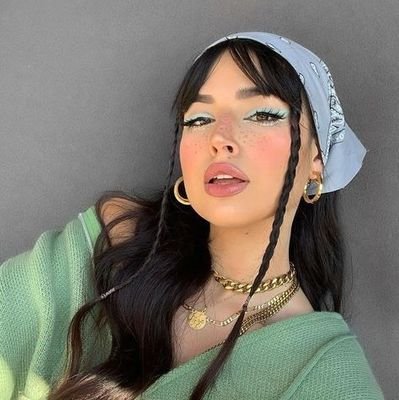 eli1021mllia's profile picture. 