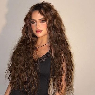 UHnEQNwhzV4DdL's profile picture. 