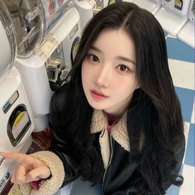 watopoim's profile picture. 百折不屈