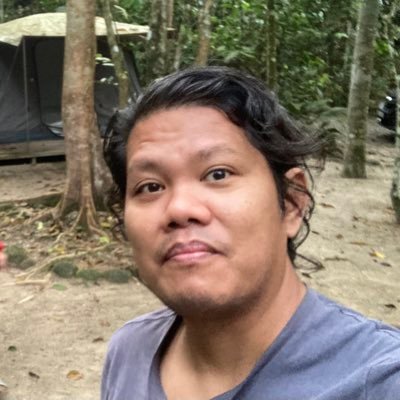 romellm's profile picture. graphy