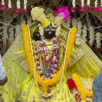 nikstandon26's profile picture. मुझको मेरे वजूद की हद तक ना जानिए !
बेहद हूँ... बेइंतहा हूँ... बेहिसाब हूँ...!