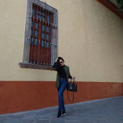 carlayacas's profile picture. Amo crear espacios llenos de amor y paz. ❤️