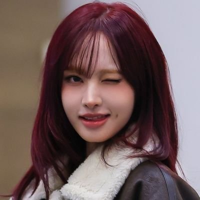 bunnyyyux's profile picture. 💌collecting: #텐 (main) ☆⋆.˚ #리즈 (slow)
sensitive buyer🥺