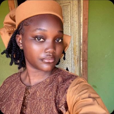 Promise_Eghaghe's profile picture. Introverted Human surviving on vibes & WiFi.✌️