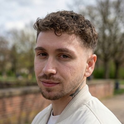 HojaFPS's profile picture. Content Creator 
TikTok:
YouTube:
Twitch: