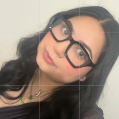 3vergreeen's profile picture. when we leave this room, it’s gone