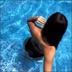 rfigf93532's profile picture. The world is vast, depending on how big your heart is