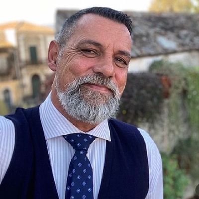 echni32873443's profile picture. I'm a very simple and easy going man with a very good sense of humor